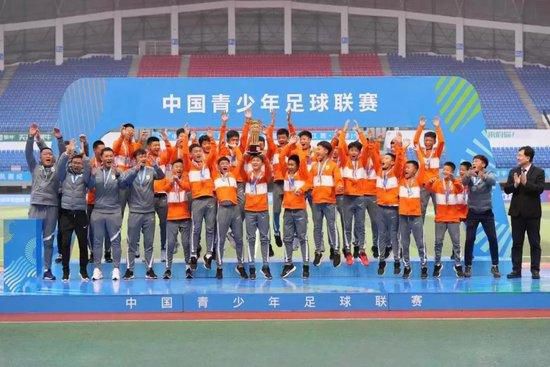 TA表示，除了收购曼联的13亿美元外，拉特克利夫还将投入3亿美元用于老特拉福德的重建。